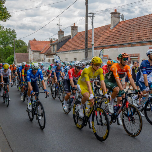 @Tadejpogačar - Playera Amarilla 2024