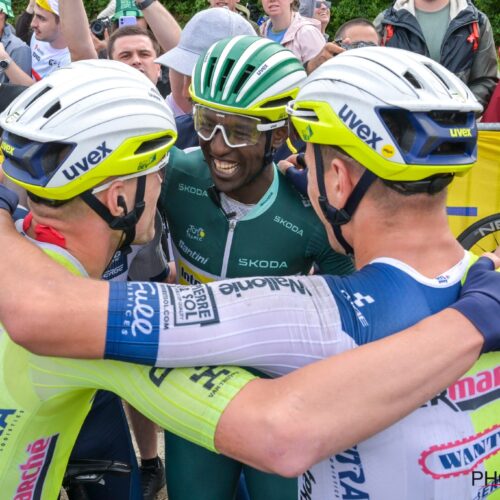 COLOMBEY-LES-DEUX-EGLISES, FRANCE - JULY 06 : Girmay Biniam (ERI) of Intermarche - Wanty celebrating his victory with his team mates during stage 8 of the 111th edition of the Tour de France 2024 cycling race, a stage of 183,5 kms with start in Semur-En-Auxois and finish in Colombey-Les-Deux-Eglises on July 06, 2024 in Colombey-Les-Deux-Eglises, France, 06/07/2024 ( Photo by Szymon Gruchalski / Pool / Photo News