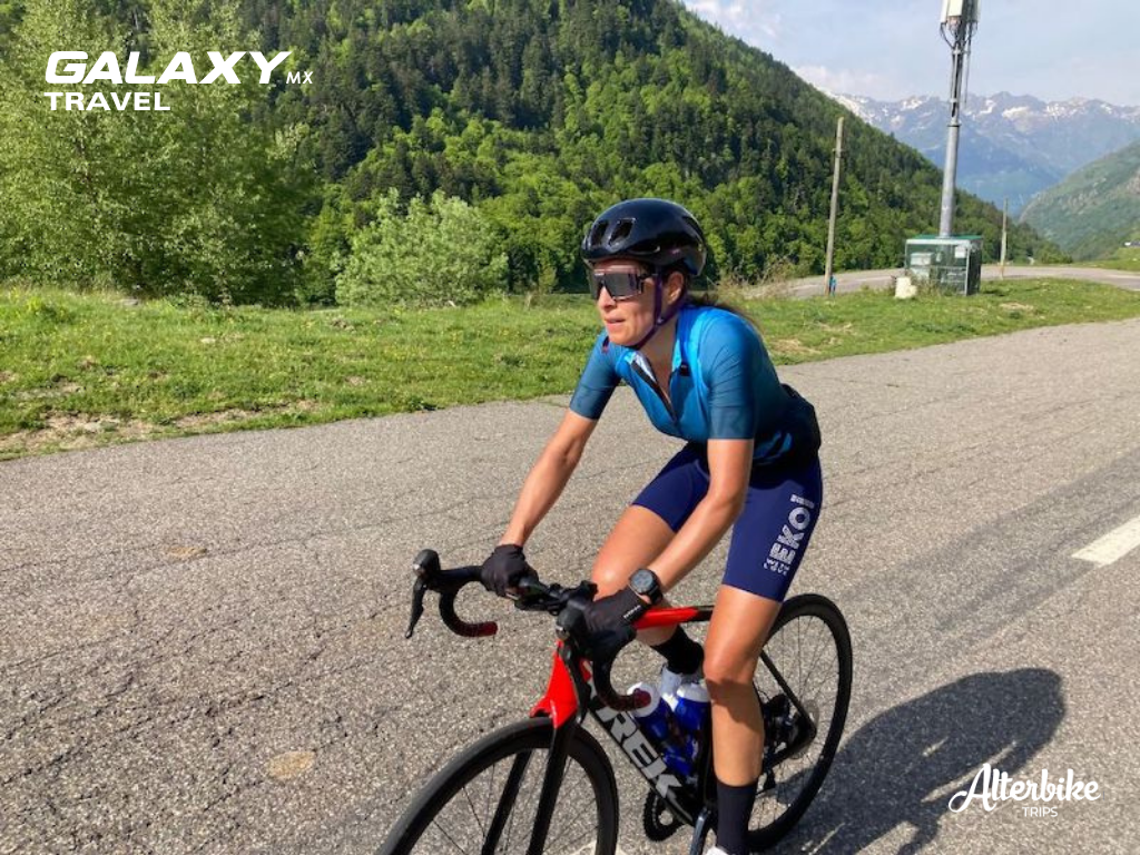 Galaxy_Travel_Pirineos