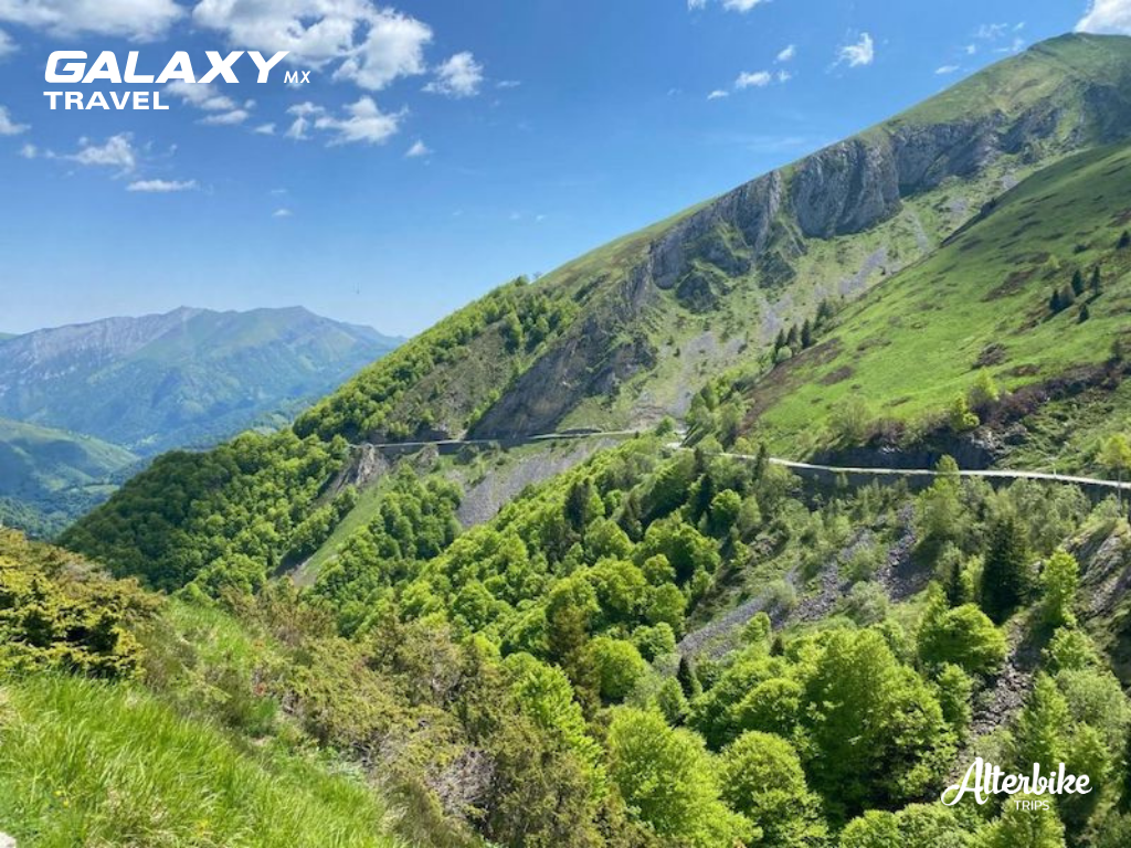 Galaxy_Travel_Pirineos